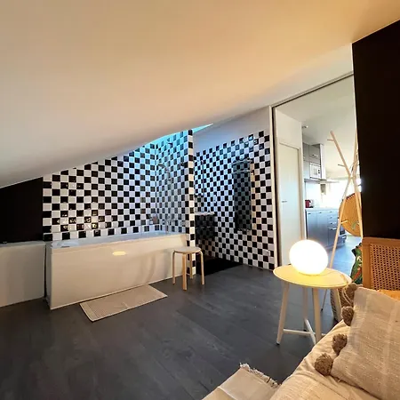 Lägenhet Sur Le Port Vue