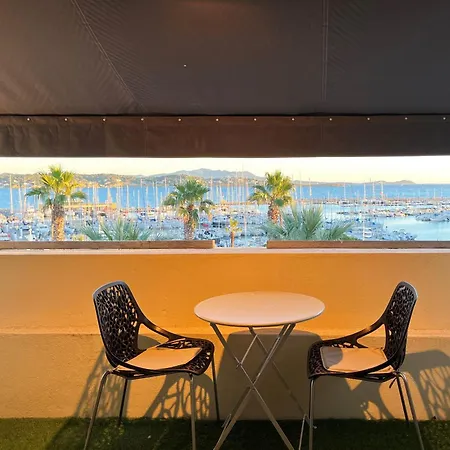 Sur Le Port Vue Apartman *