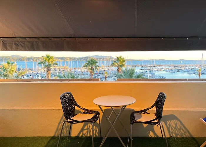 Sur Le Port Vue Appartement *