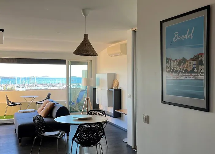 Appartement Sur Le Port Vue Bandol